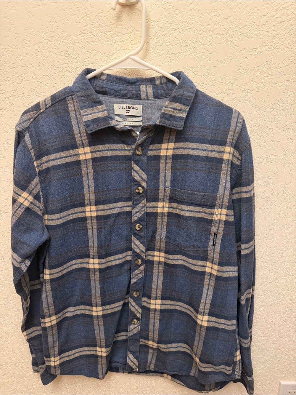 Billabong Blue and Cream Plaid Long-Sleeve Button Shirt